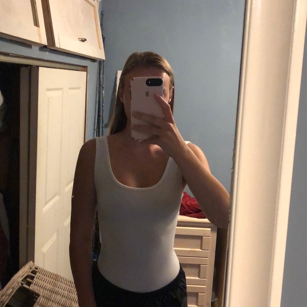 🤍2/$15🤍NWOT White Tank Top Bodysuit